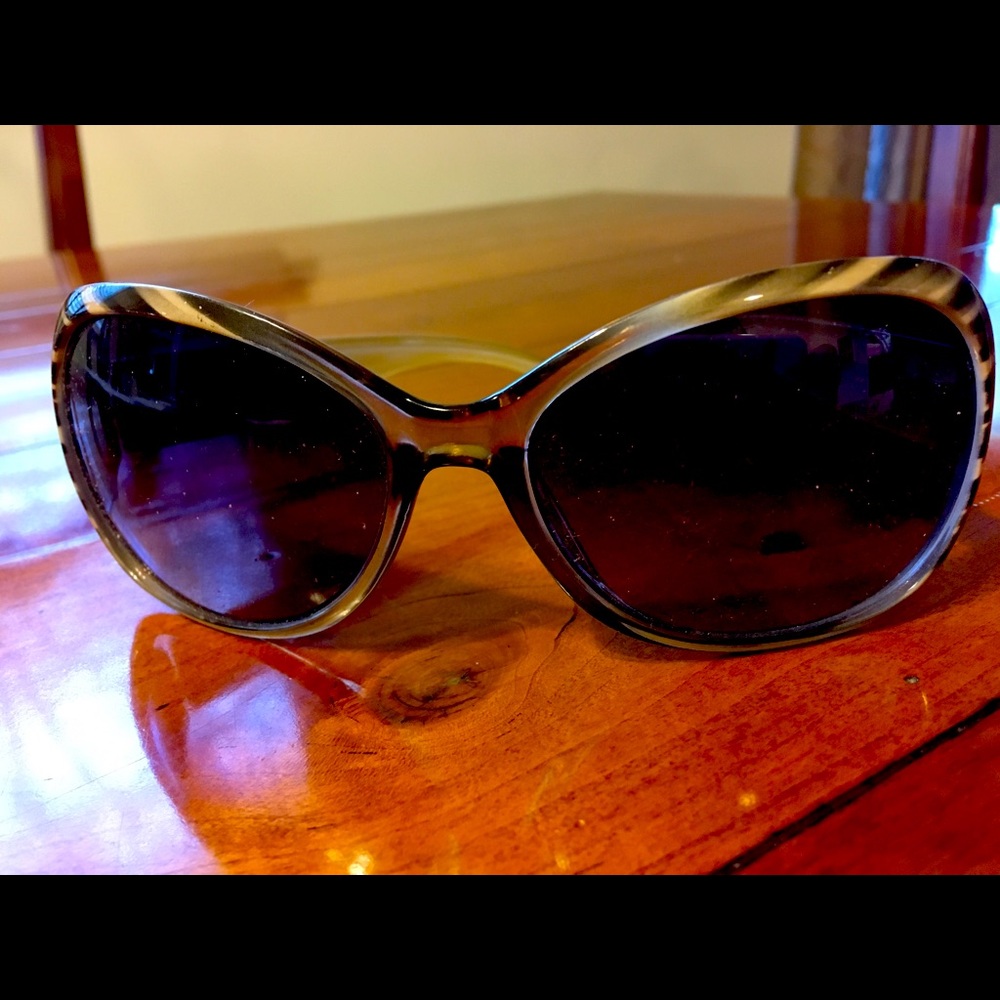 Dolce and Gabana Sunglasses #26555